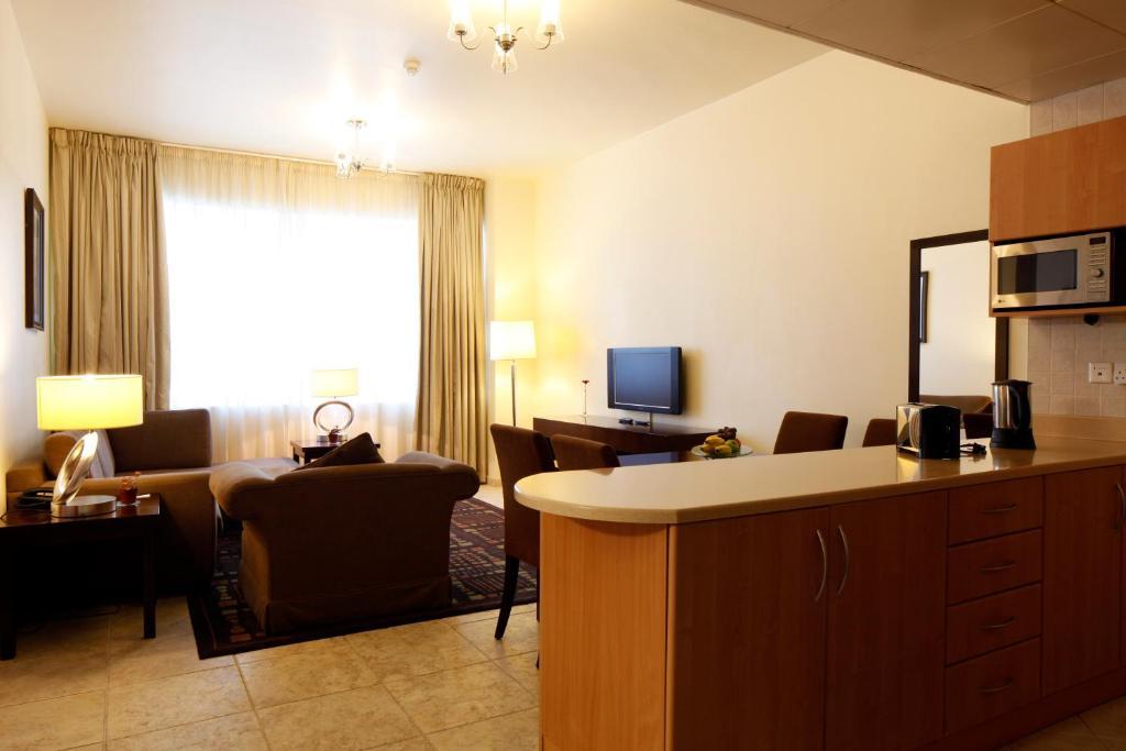 Avari Hotel Apartments - Al Barsha Dubaj Kültér fotó